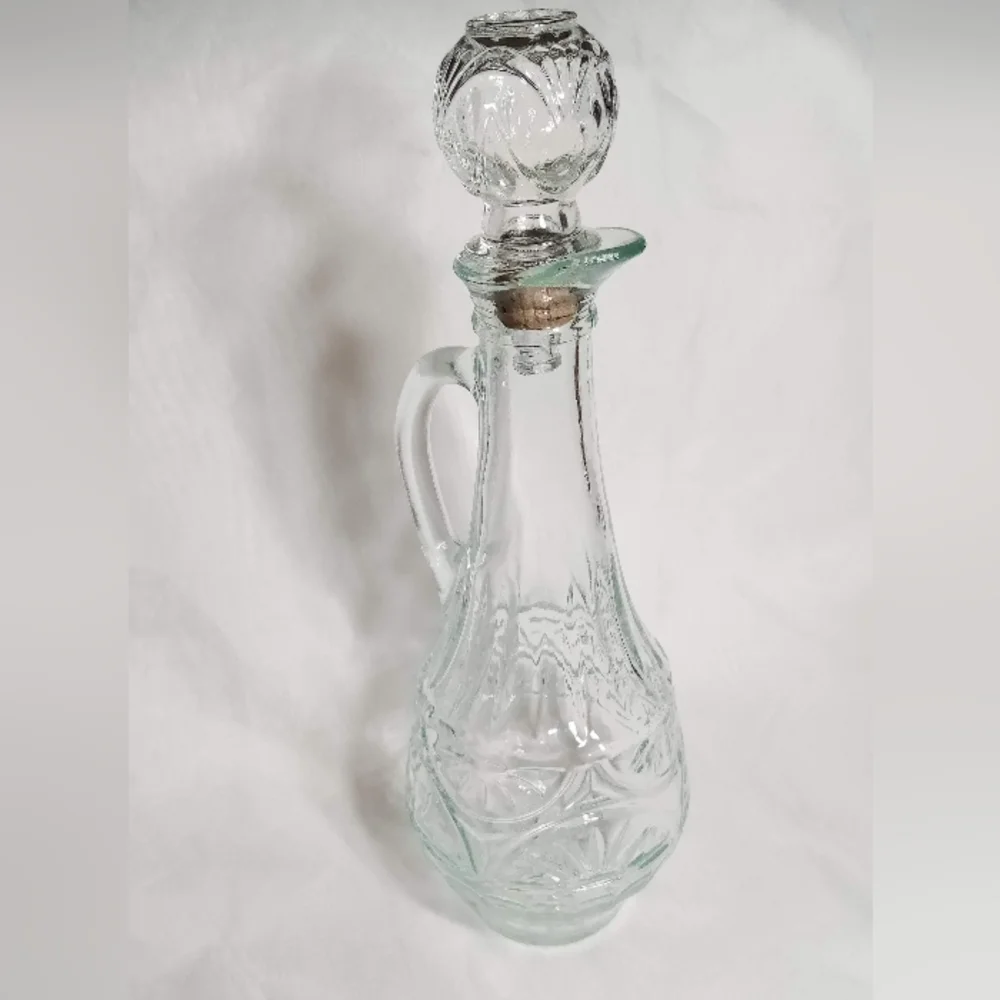 Vintage Daisy Green clear Glass Decanter pitcher cork stopper. - Picture 9 of 13